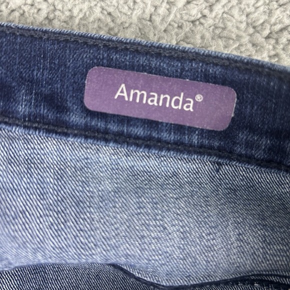 Gloria Vanderbilt Amanda Size 18W Blue Stretch Denim Straight Leg Jeans - Picture 4 of 7